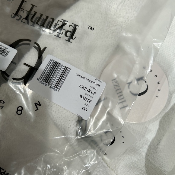 NWT Hunza G white square neck one piece swimsuit - Picture 4 of 4